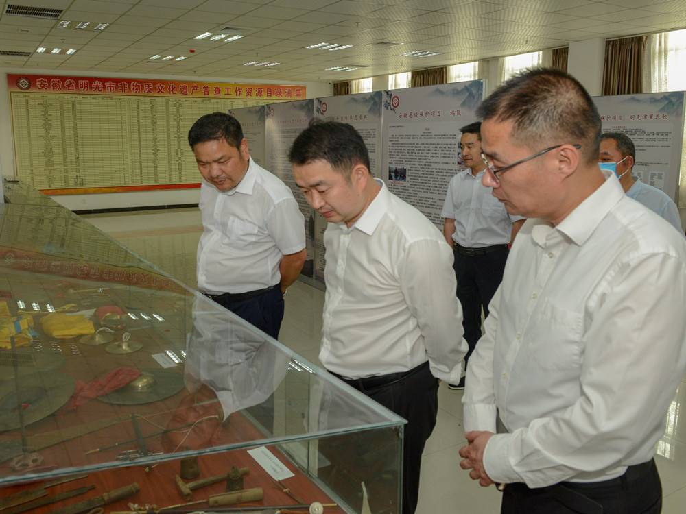 张传宗深入市文化中心调研工作-馆内动态-明光市文化馆